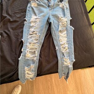 American eagle super ripped jeans